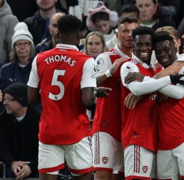 Arsenal eight points clear in Premier League