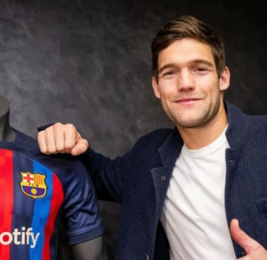 Barcelona extend Marcos Alonso's contract