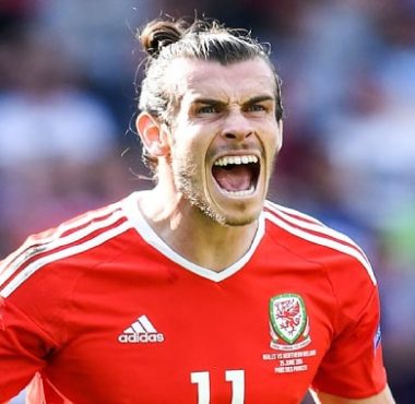 Wales football captain Bale announces end of playing career