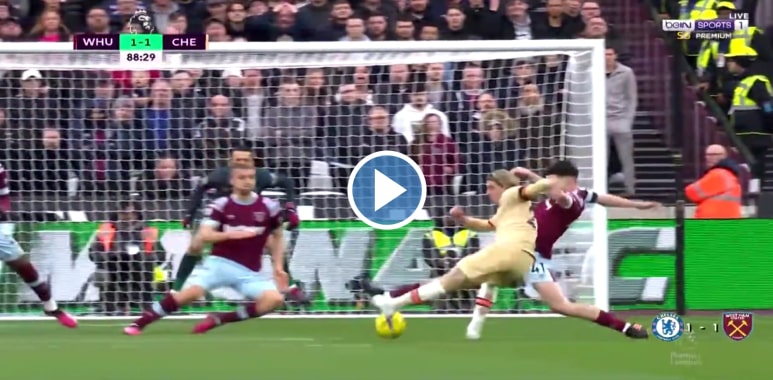 Video: Chelsea denied clear penalty vs West Ham as Tomas Soucek gets away with handball