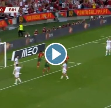 Video: Ronaldo scores a beautiful goal but was disallowed due to offside