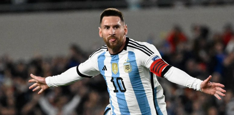 Messi's late free-kick secures Argentina's win over Ecuador in World Cup qualifying.