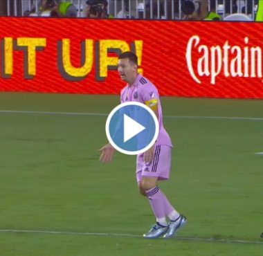 Video: Lionel Messi Magical Dribble