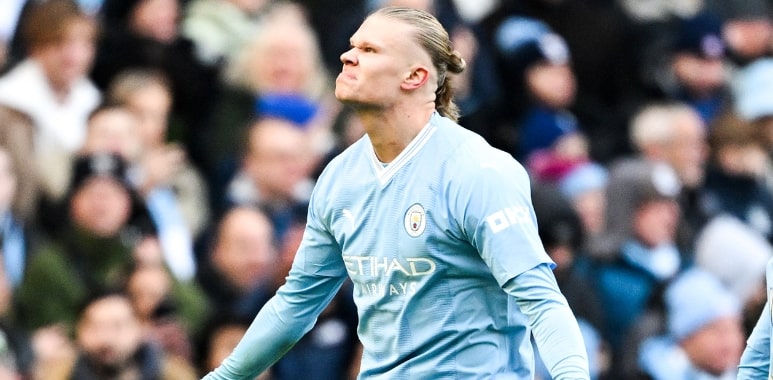 City's Erling Haaland Creates History Alexander-Arnold Secures Draw for Reds