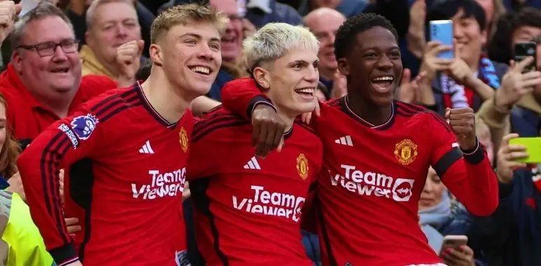 Young Stars Shine as Manchester United Cruise Past West Ham