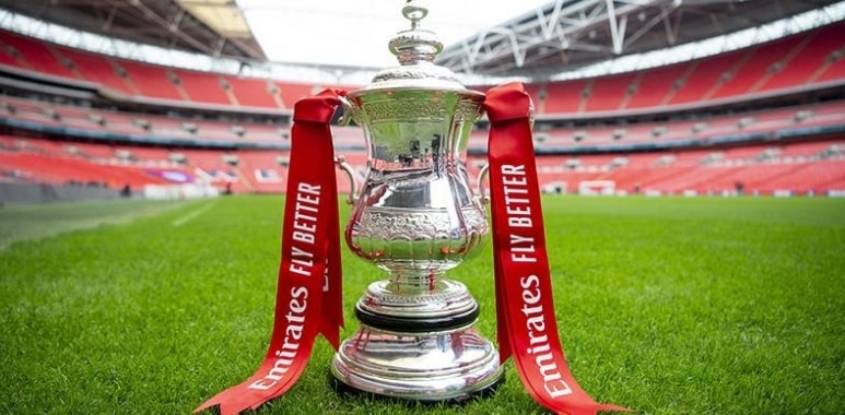 Manchester United and Liverpool Clash in FA Cup Quarter-Final