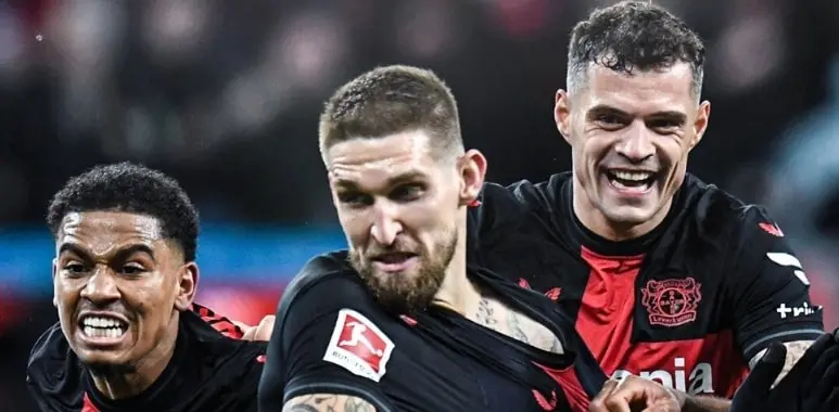 Leverkusen March On: Stunning Strike and Goalkeeper Gaffe Seal Hard-Fought Win, Maintain 11-Point Lead