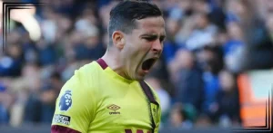 10-Man Burnley Holds Chelsea to 2-2 Draw in English Premier League