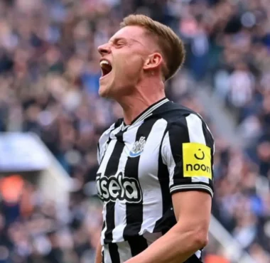 Eddie Howe Leads Newcastle to Spectacular Comeback Victory Against West Ham