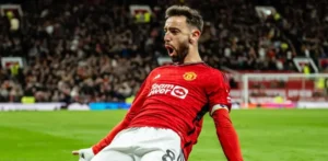 Fernandes Shines as United Triumph Over Adversity