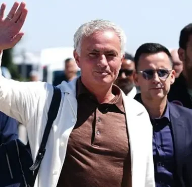 Jose Mourinho's arrival at Fenerbahce, sparking new hope for titles and success in Istanbul.