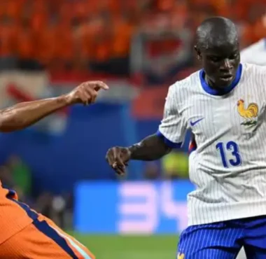 VAR Cancels Simons’ Goal in Netherlands vs. France Clash