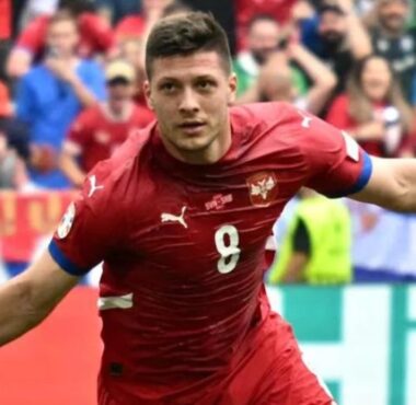 Slovenia 1-1 Serbia: Jovic's Dramatic Late Goal Keeps Serbia in Euro 2024 Hunt