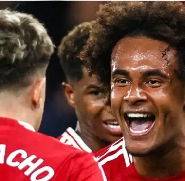 Manchester United Newcomer Joshua Zirkzee Nets Late Winner on Dream Debut