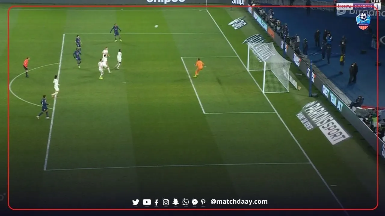 Dembélé scores an incredible lob against Lille